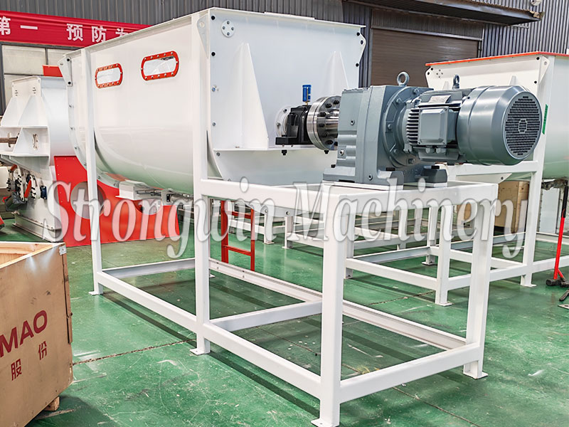 chicken feed mixer