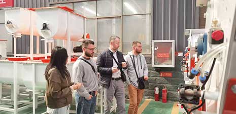 Customers from Poland visit our factory